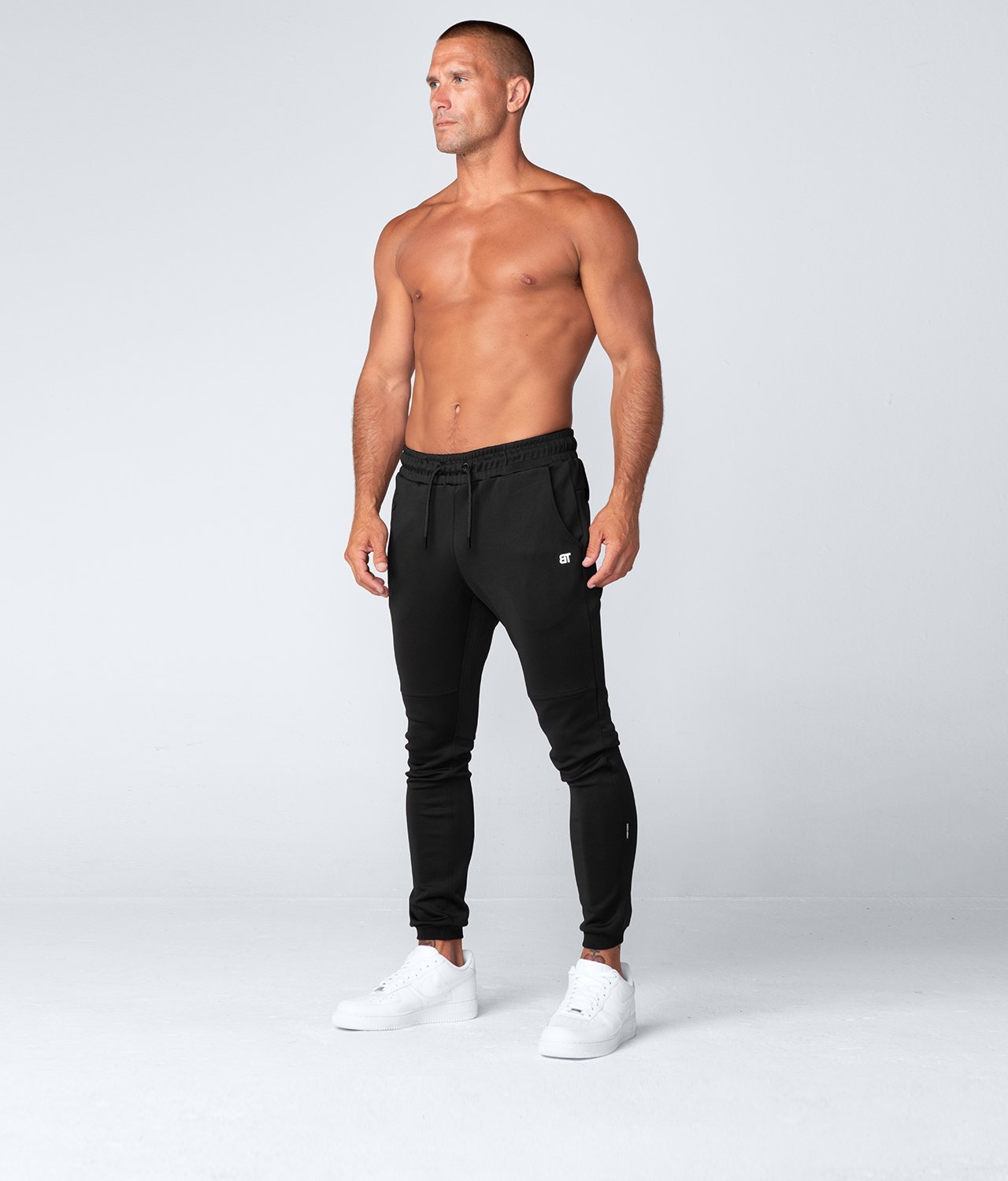 Men's Workout Pants, Joggers & Sweatpants - Fitted Fit in Black